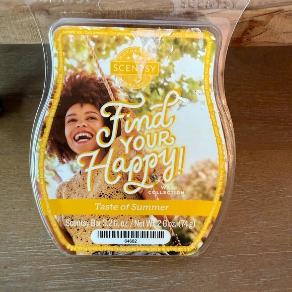 3/$12 NEW Scentsy Find Your Happy! Taste of Summer Wax Bar in Yellow - Picture 1 of 1